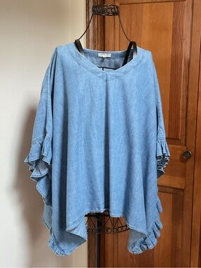 Before You Relaxed V-Neck Chambray Top - Light Blue, Large